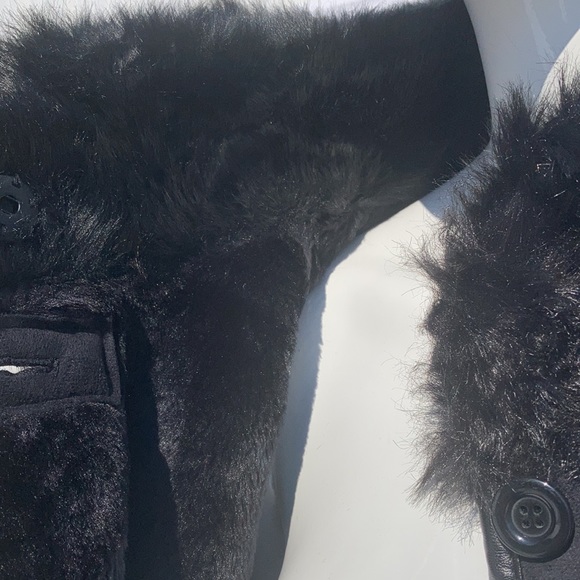 Excelled fur lined trench super warm! - Picture 5 of 10